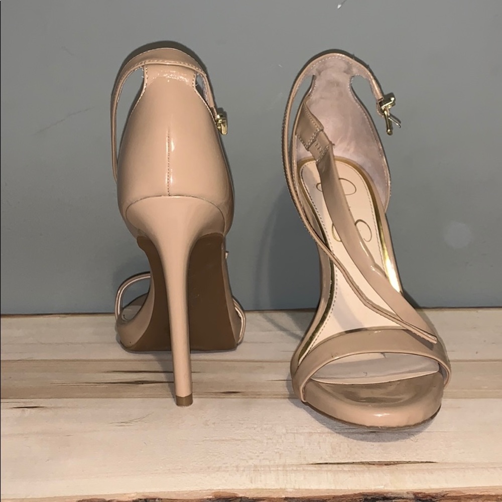 Jessica Simpson Heels - Picture 3 of 4